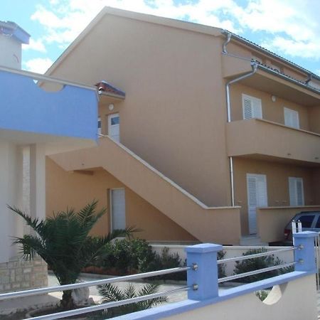 Apartments Domuzin ビオグラード・ナ・モル エクステリア 写真